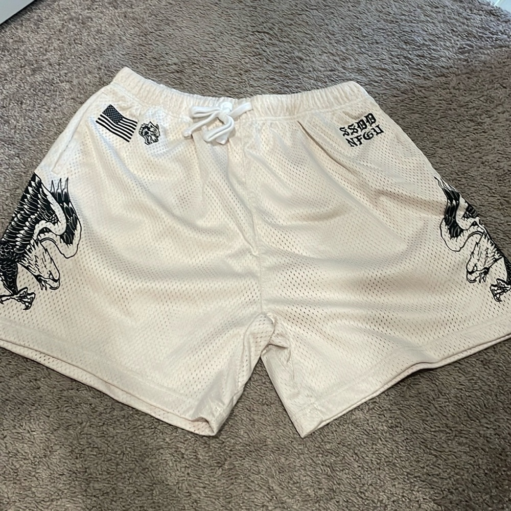 Men’s shorts size large